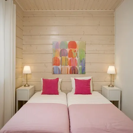 펜션 Lakeside Cottages Rastinniemi