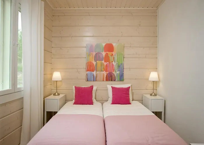 Feriehus Lakeside Cottages Rastinniemi